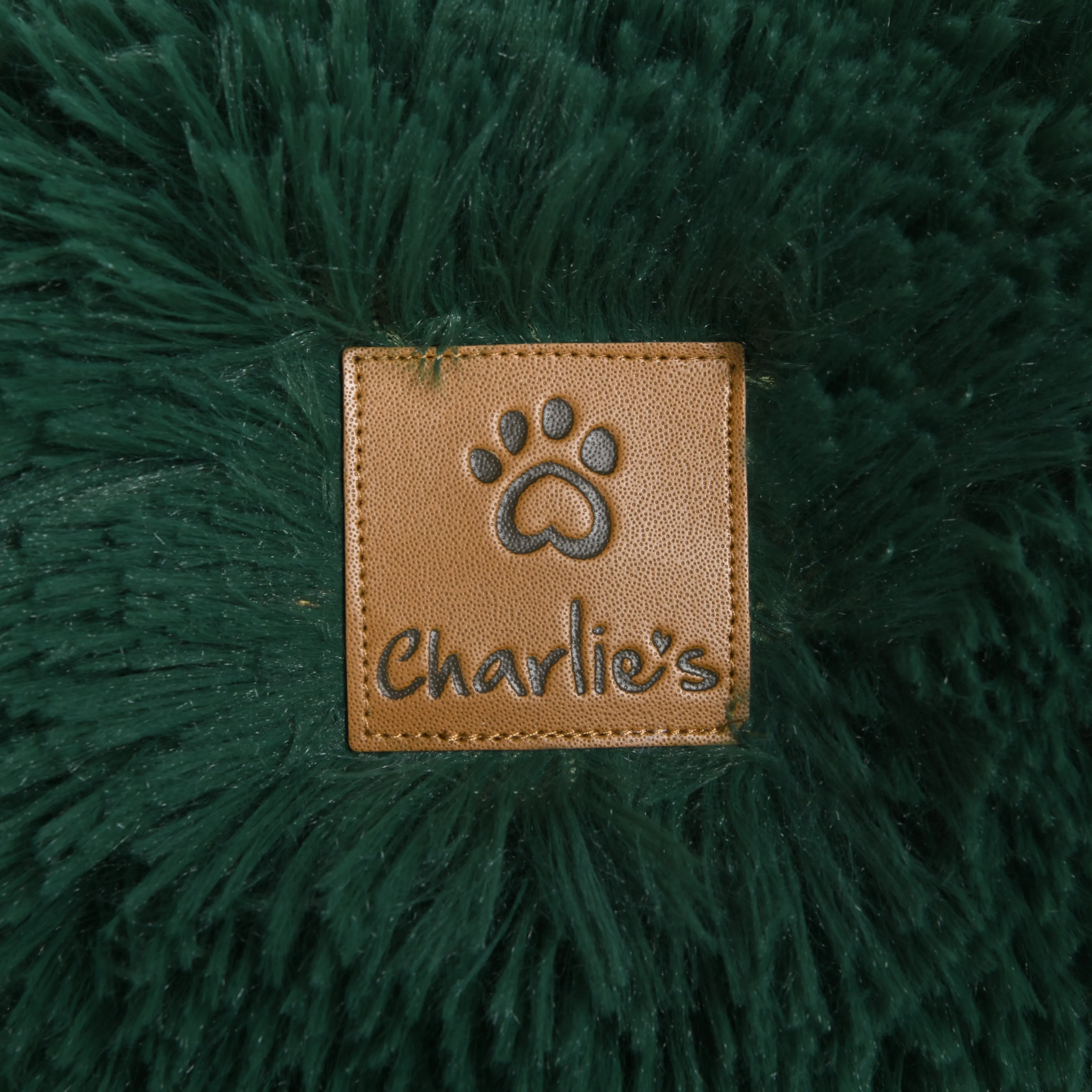 Shaggy Faux Fur Donut Calming Pet Nest Bed - Eden Green
